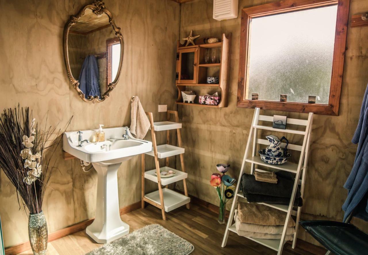 Country Retreat Glamping Hotell New Plymouth Exteriör bild